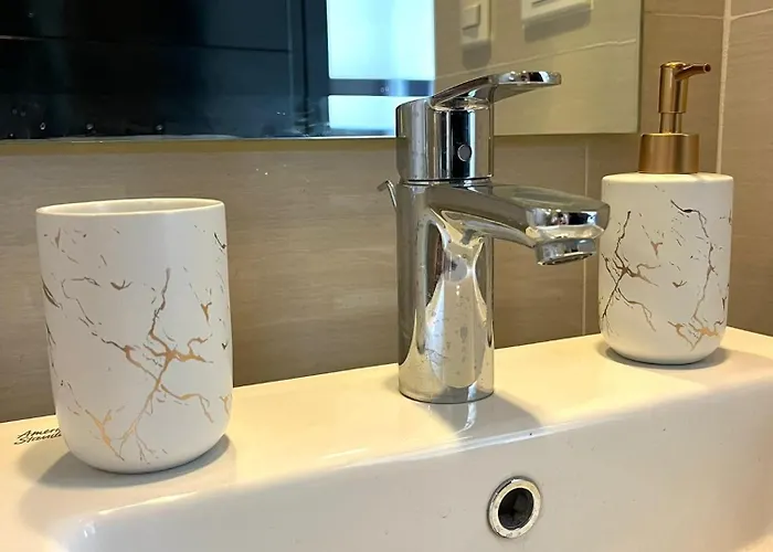 At 81 Newport Boulevard Near Naia With Free Access To Amenities Up To 2 Pax Apartment