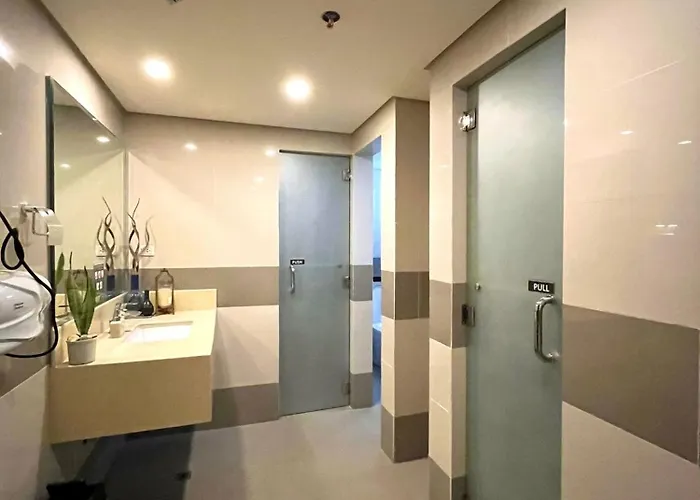 Apartment At 81 Newport Boulevard Near Naia With Free Access To Amenities Up To 2 Pax *