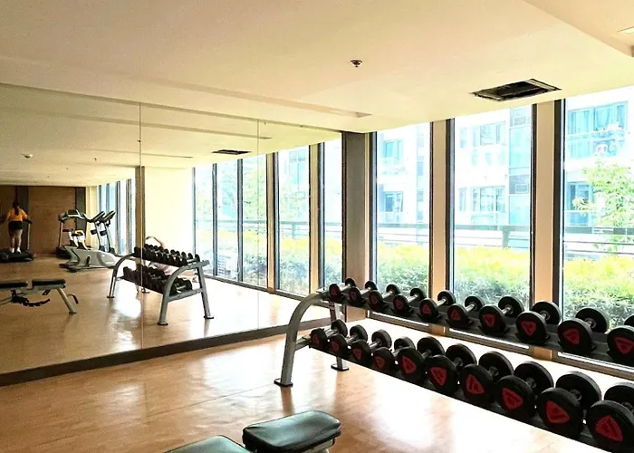 At 81 Newport Boulevard Near Naia With Free Access To Amenities Up To 2 Pax *